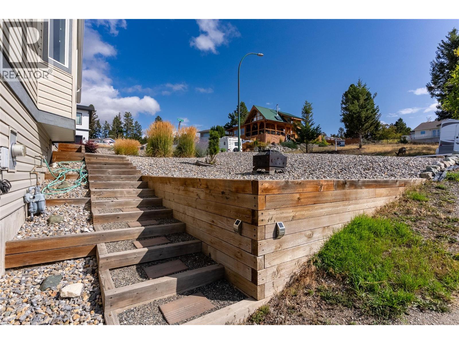 256 Calcite Drive, Logan Lake, British Columbia  V0K 1W0 - Photo 38 - 10400037