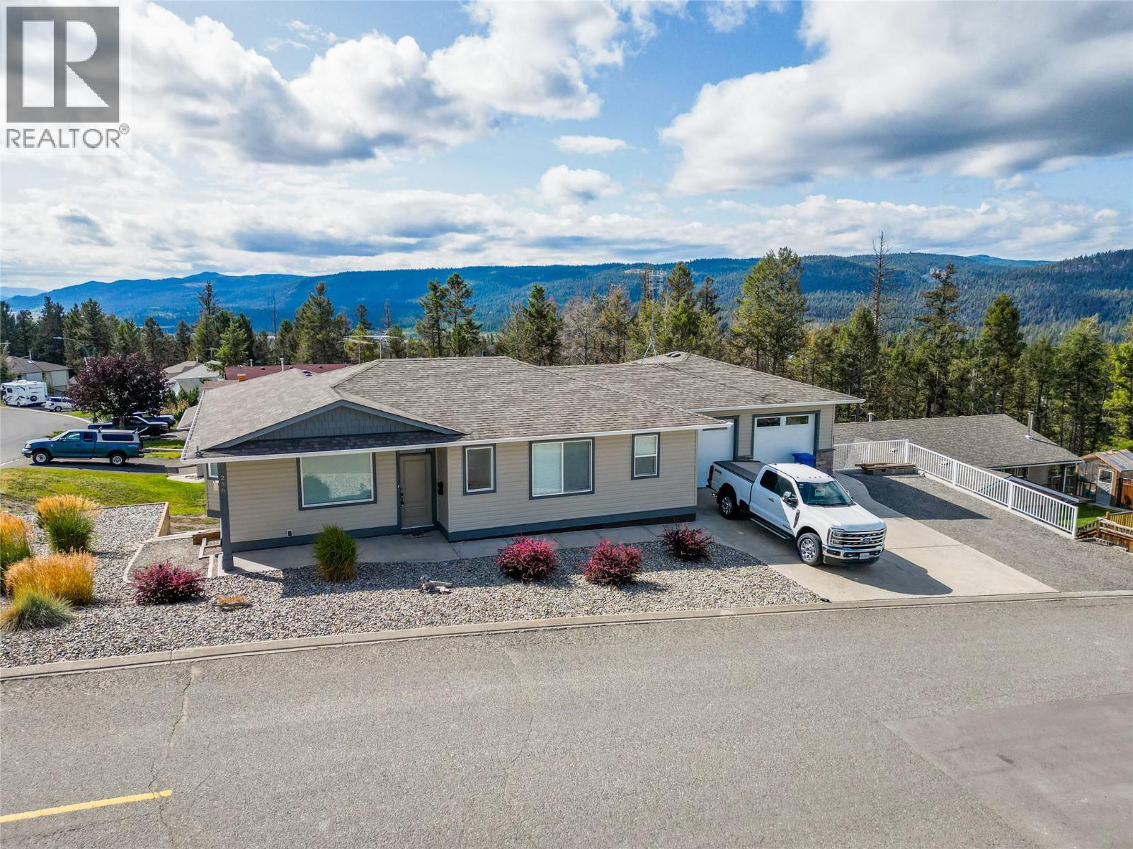 256 Calcite Drive, Logan Lake, British Columbia  V0K 1W0 - Photo 44 - 10400037