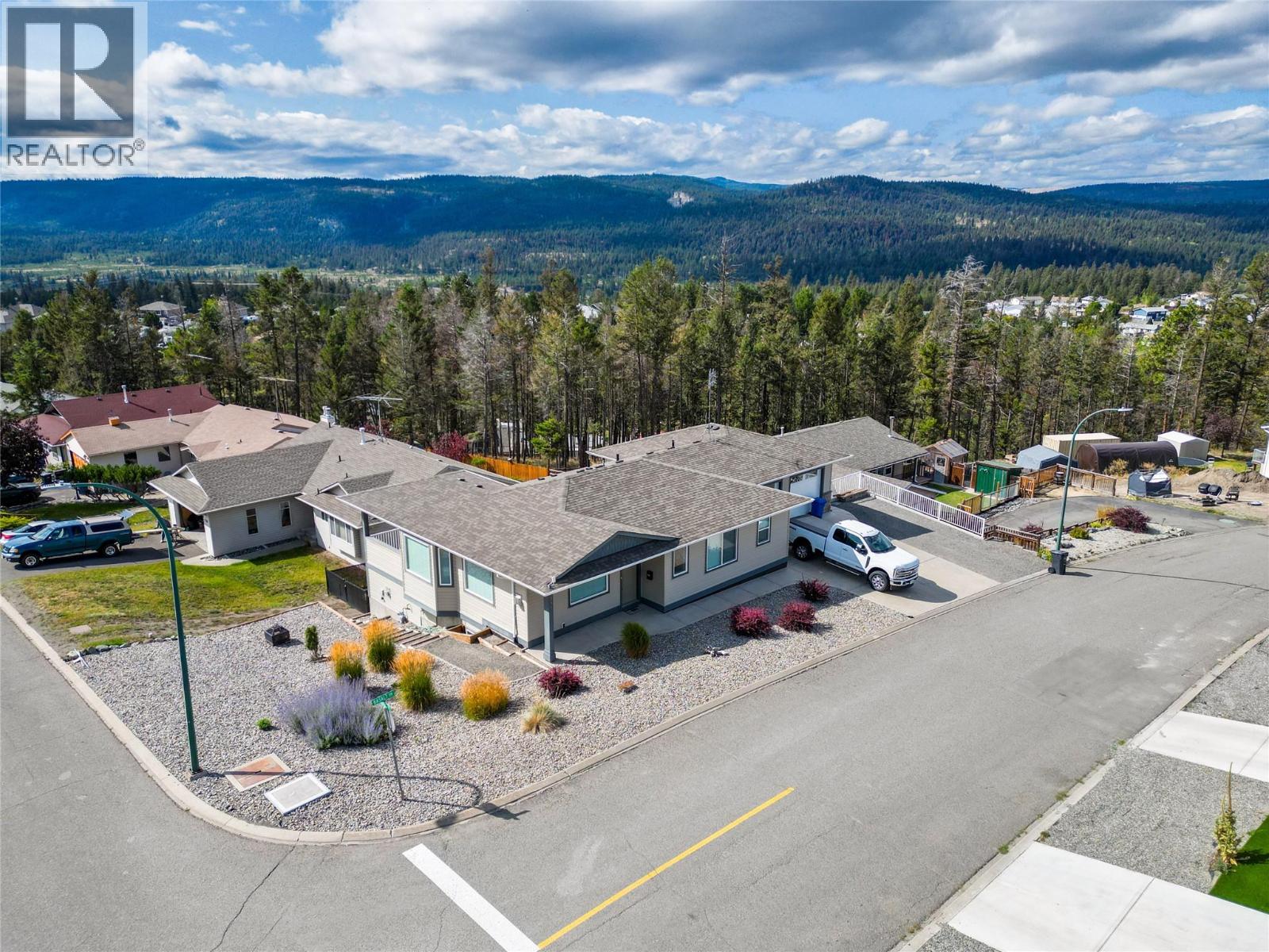 256 Calcite Drive, Logan Lake, British Columbia  V0K 1W0 - Photo 45 - 10400037