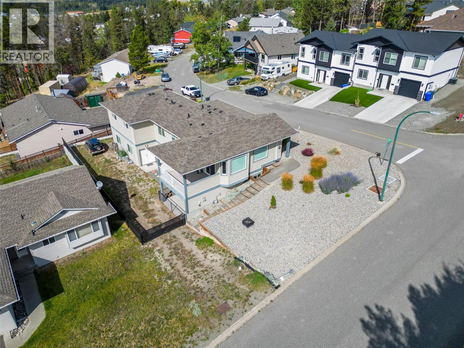 256 Calcite Drive, Logan Lake, British Columbia  V0K 1W0 - Photo 46 - 10400037
