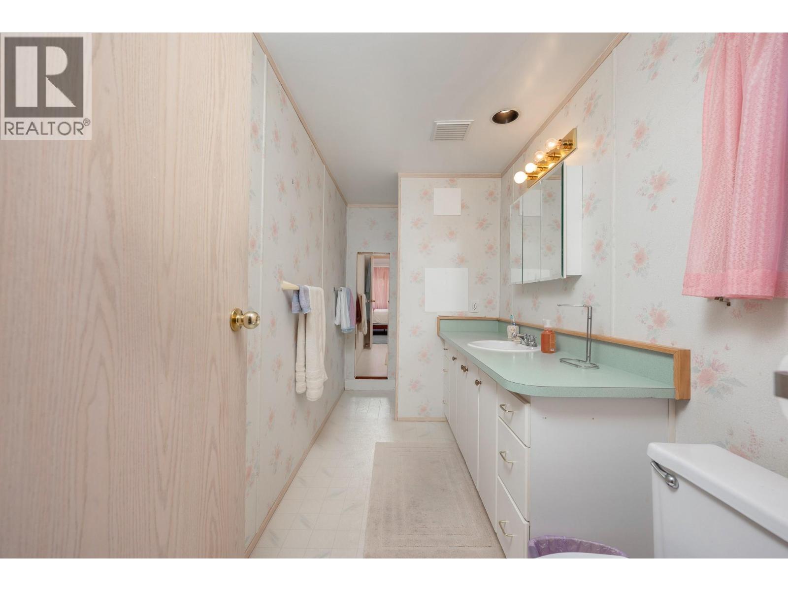 1600 43 Avenue Unit# 27, Vernon, British Columbia  V1T 9G6 - Photo 17 - 10400453