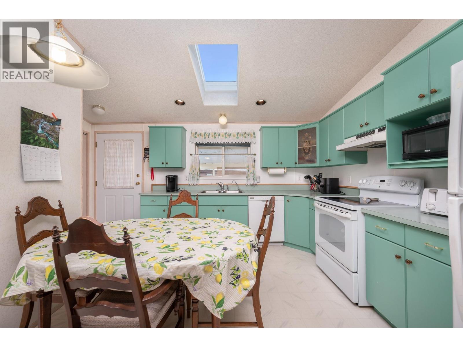 1600 43 Avenue Unit# 27, Vernon, British Columbia  V1T 9G6 - Photo 4 - 10400453