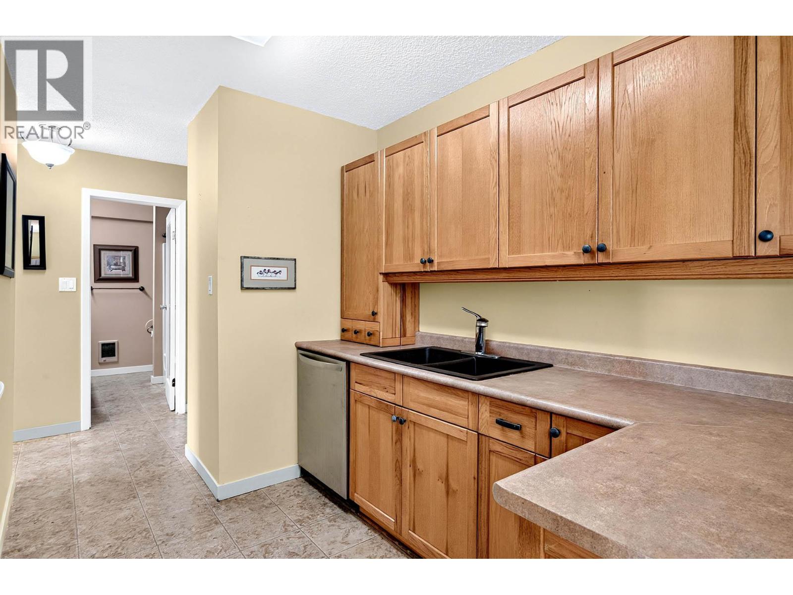 1085 12th Avenue Unit# 302, Kamloops, British Columbia  V2C 6A2 - Photo 11 - 10400374
