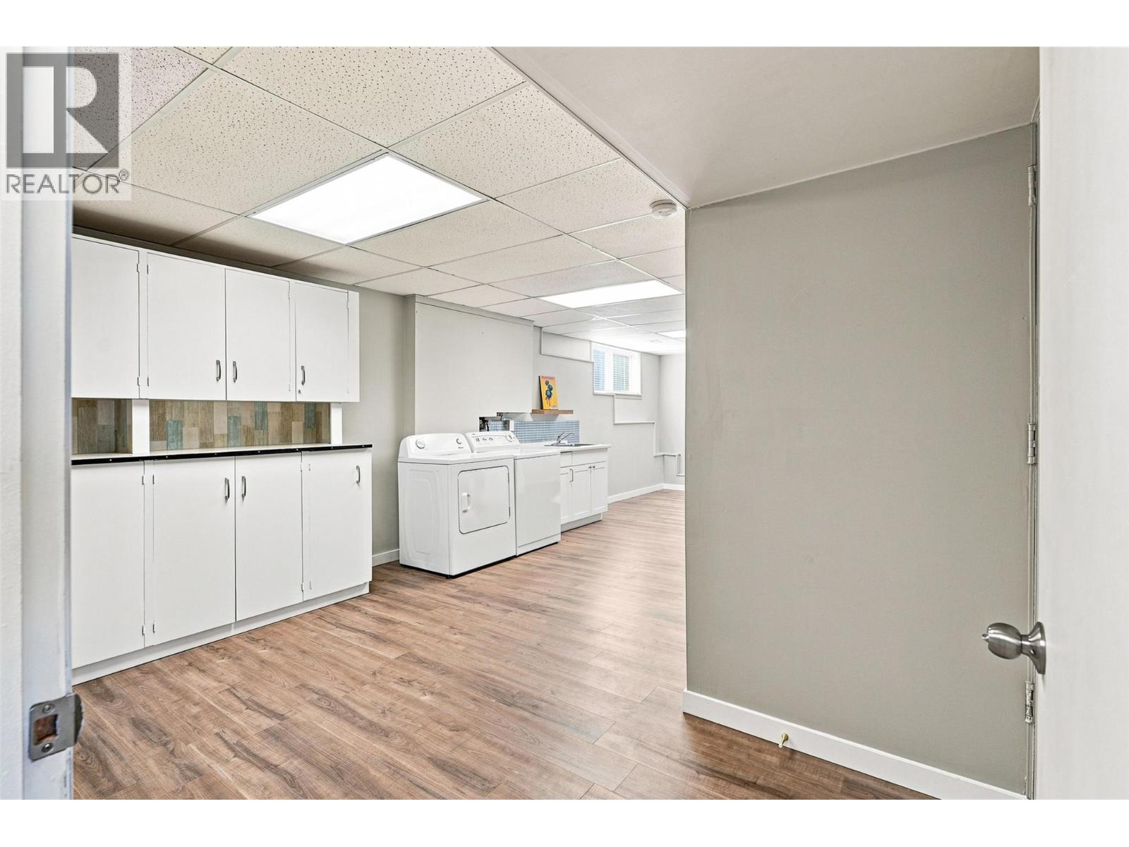 913 Greystone Crescent, Kamloops, British Columbia  V1S 1K7 - Photo 10 - 10400399