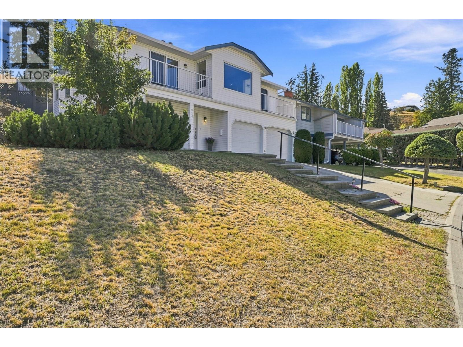 913 Greystone Crescent, Kamloops, British Columbia  V1S 1K7 - Photo 3 - 10400399