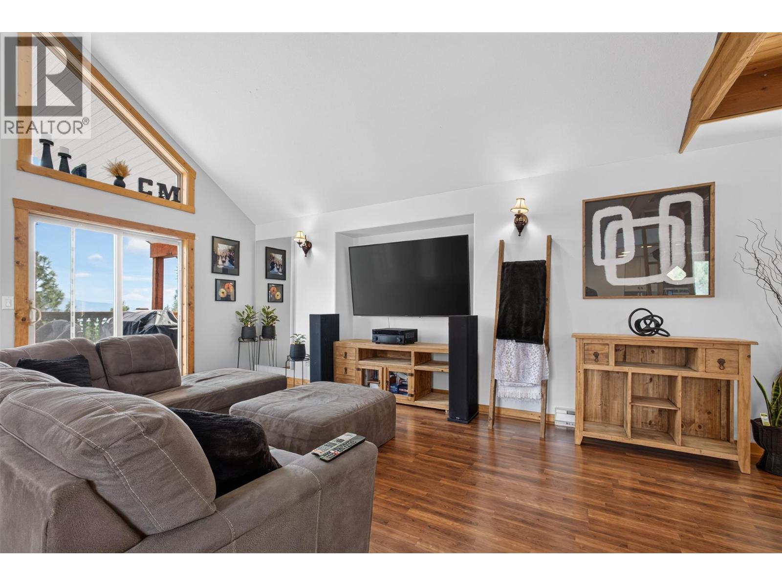 10375 Westshore Road, Vernon, British Columbia  V1H 2B1 - Photo 17 - 10398767
