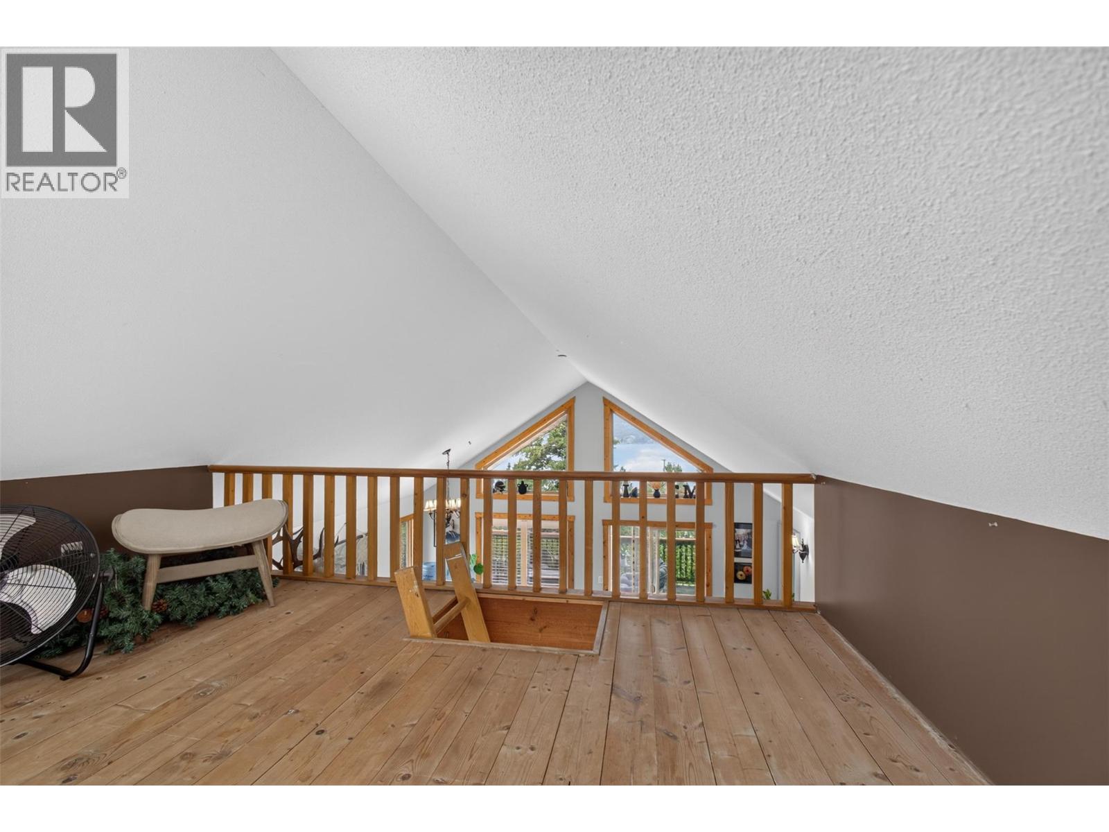 10375 Westshore Road, Vernon, British Columbia  V1H 2B1 - Photo 20 - 10398767