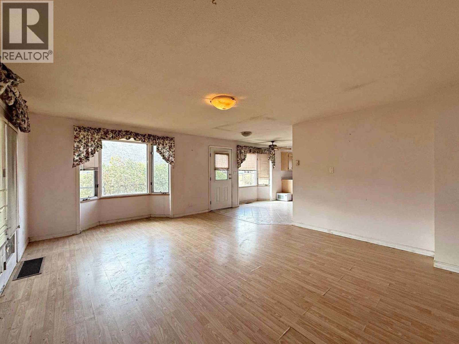 733 Fortune Road, Barriere, British Columbia  V0E 2E0 - Photo 10 - 10400464