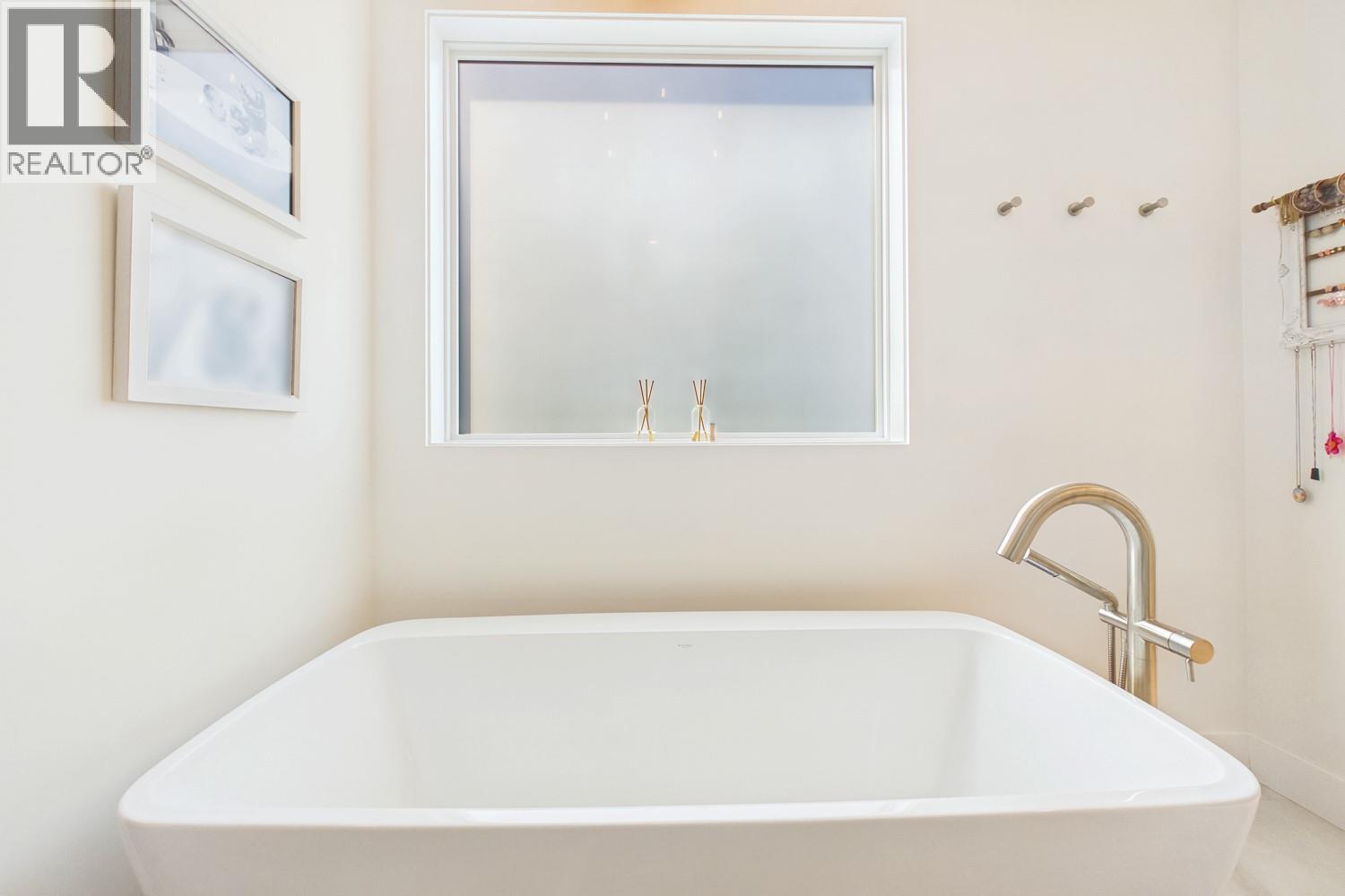 265 Summer Wood Drive, Kelowna, British Columbia  V1V 0C9 - Photo 24 - 10400129