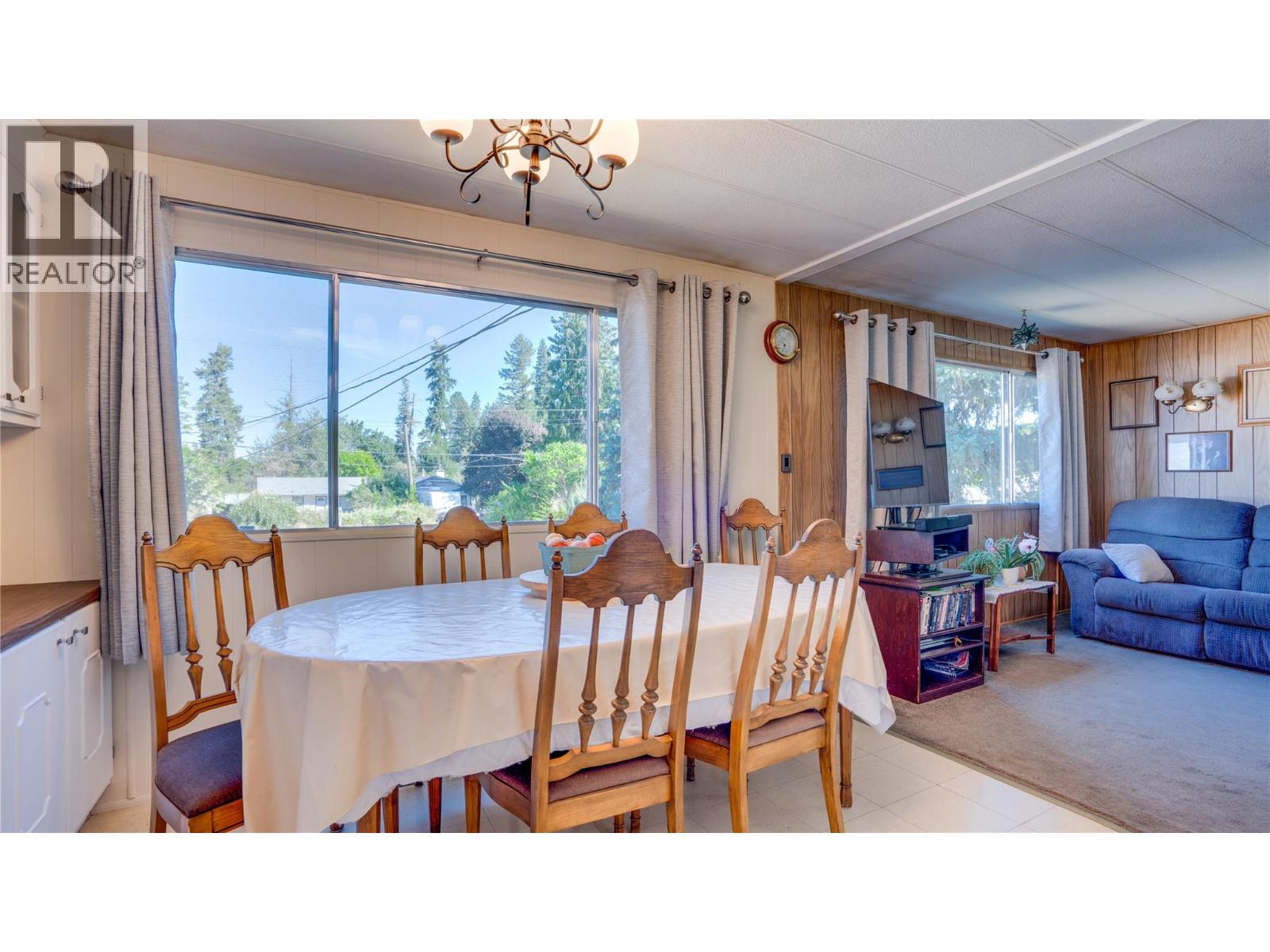 3475 Jackson Avenue, Armstrong, British Columbia  V0E 1B2 - Photo 10 - 10400206