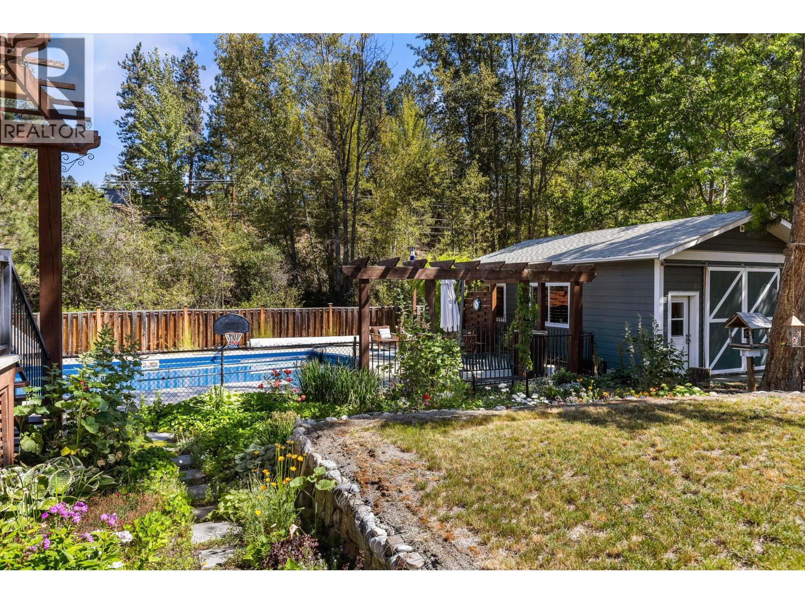 4015 Mahonia Drive, Kelowna, British Columbia  V1W 3Y2 - Photo 68 - 10400398