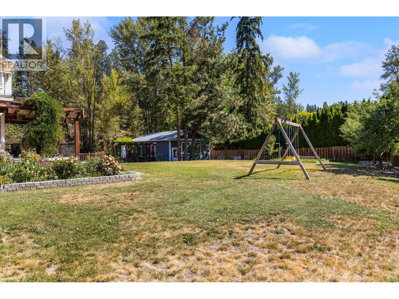 4015 Mahonia Drive, Kelowna, British Columbia  V1W 3Y2 - Photo 74 - 10400398