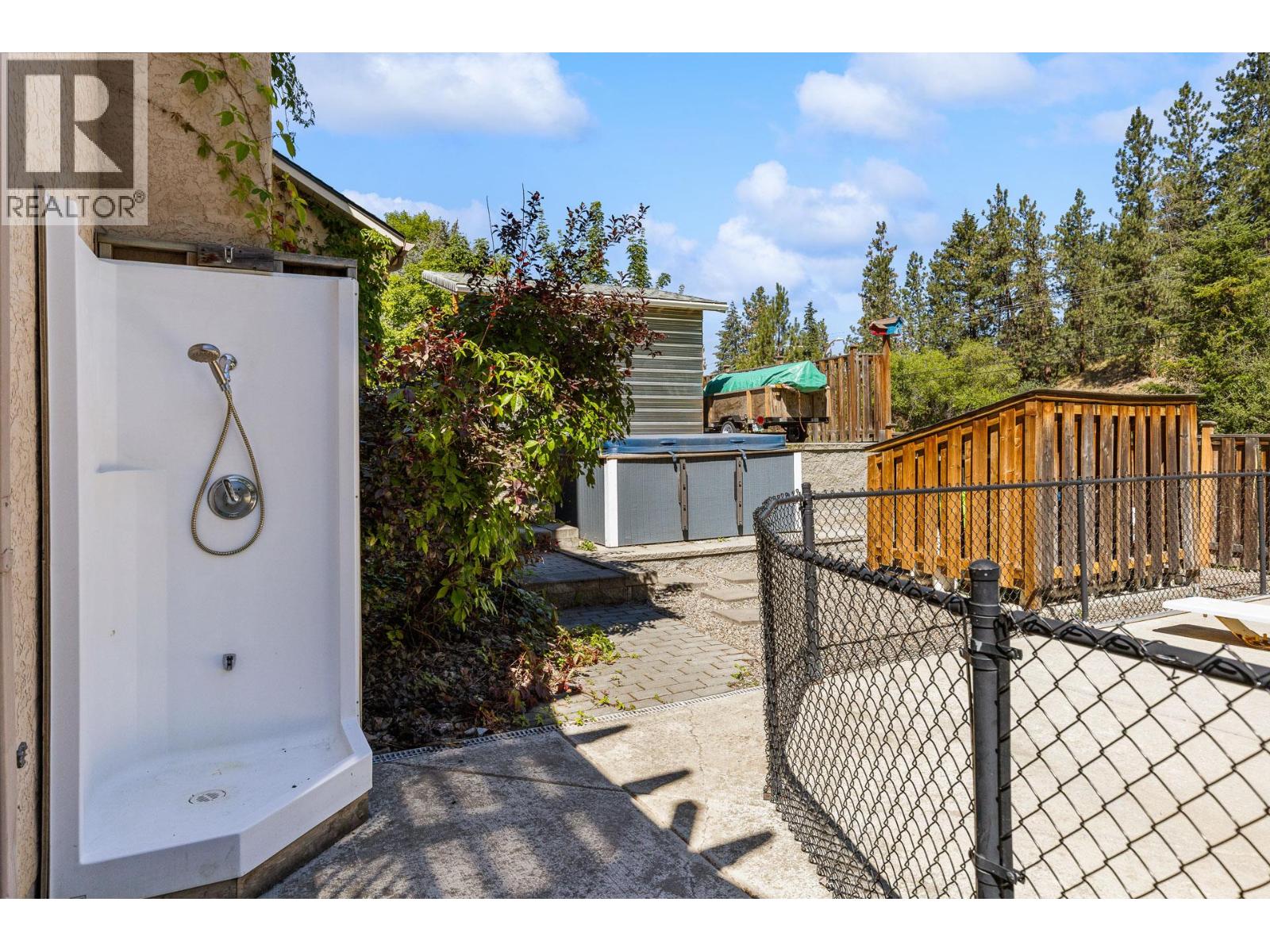 4015 Mahonia Drive, Kelowna, British Columbia  V1W 3Y2 - Photo 81 - 10400398