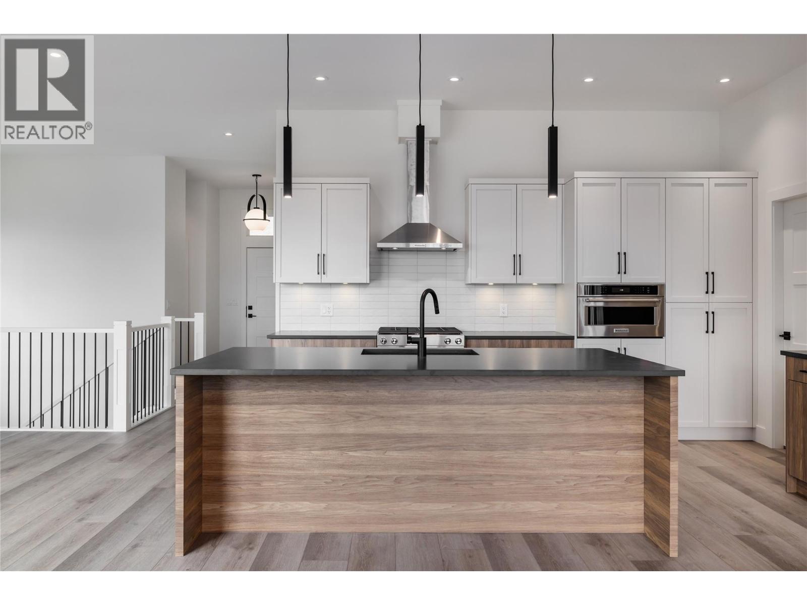 17567 Dickinson Place, Summerland, British Columbia  V0H 1Z3 - Photo 11 - 10400504