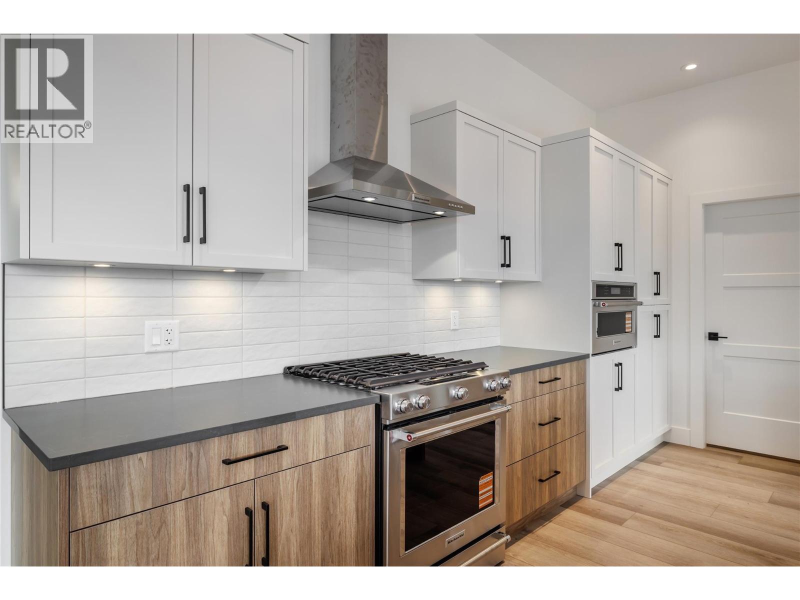 17567 Dickinson Place, Summerland, British Columbia  V0H 1Z3 - Photo 14 - 10400504
