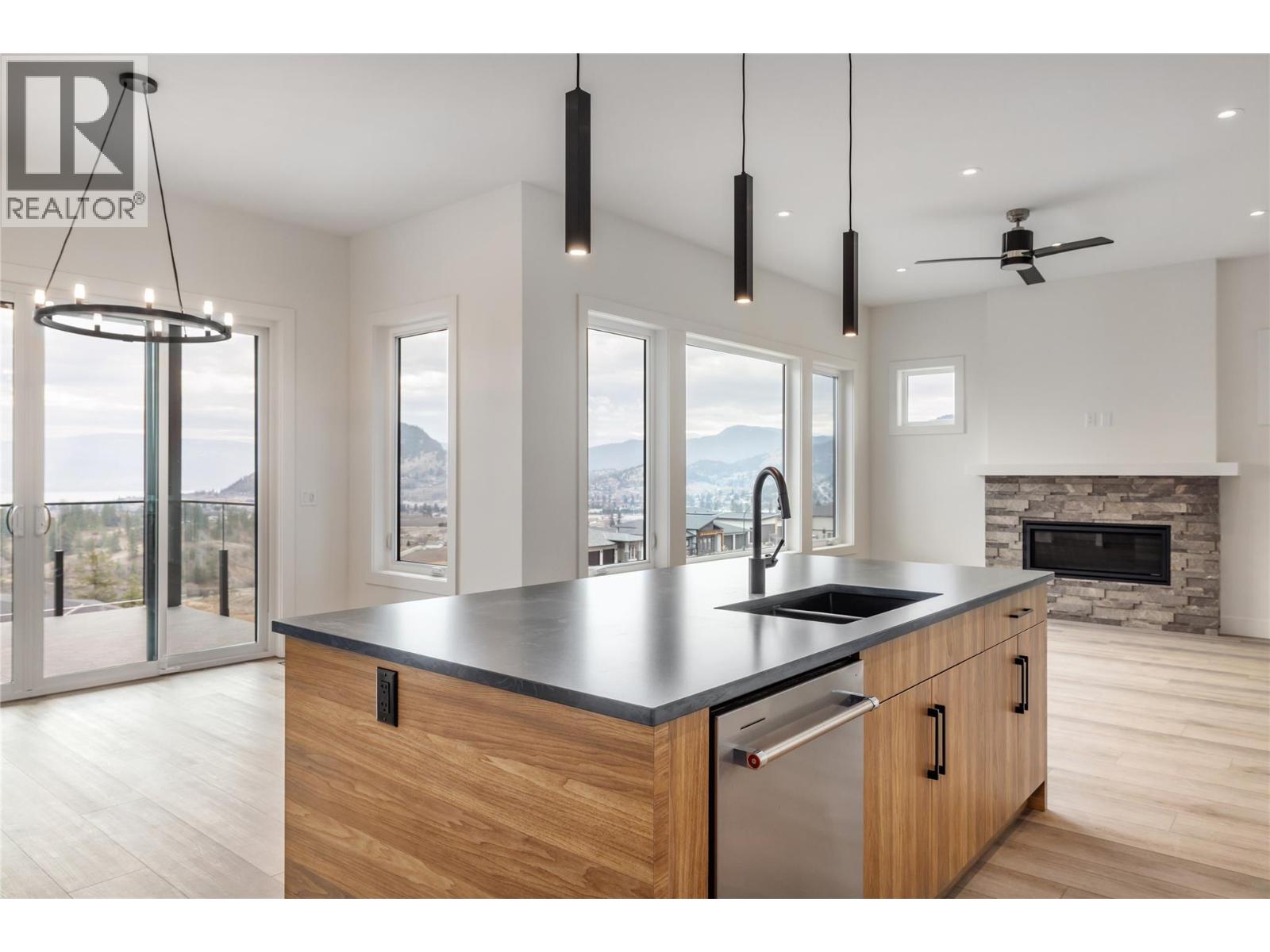 17567 Dickinson Place, Summerland, British Columbia  V0H 1Z3 - Photo 16 - 10400504