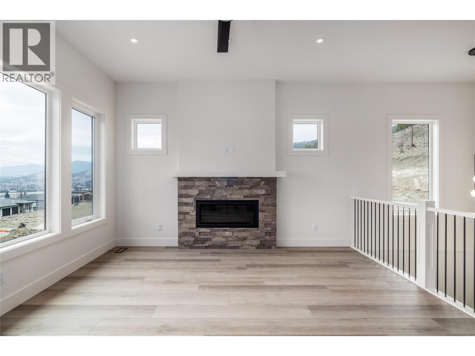 17567 Dickinson Place, Summerland, British Columbia  V0H 1Z3 - Photo 9 - 10400504