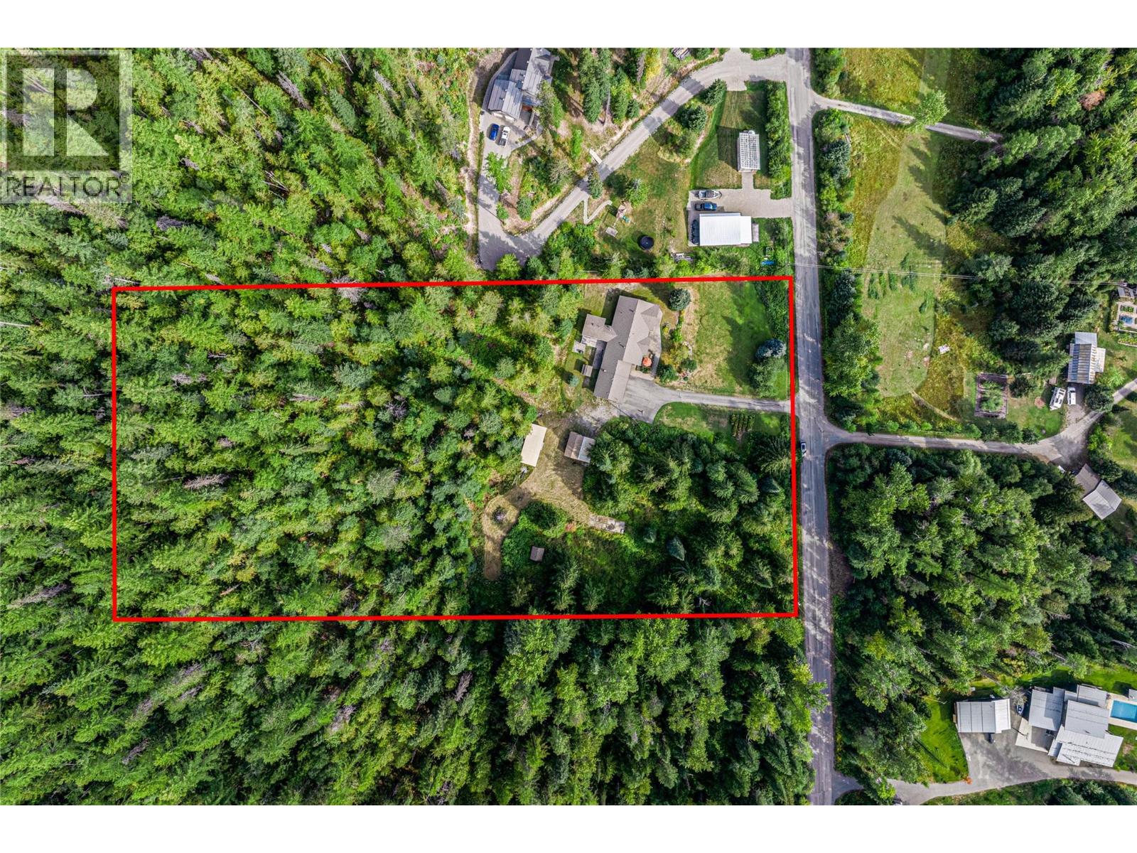 3347 Anderson Road, Fernie, British Columbia  V0B 1M1 - Photo 2 - 10400221