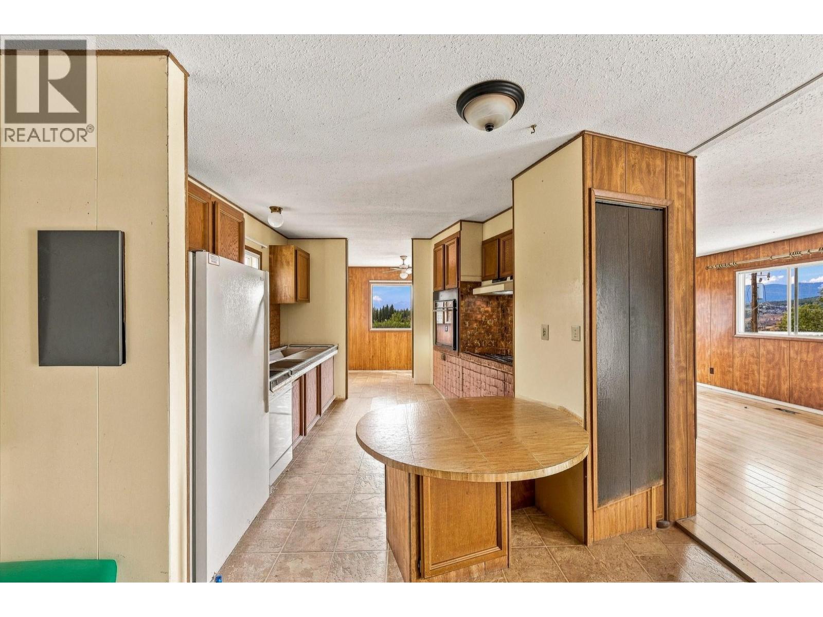 12891 Trewhitt Road, Kelowna, British Columbia  V4V 2A4 - Photo 12 - 10400341
