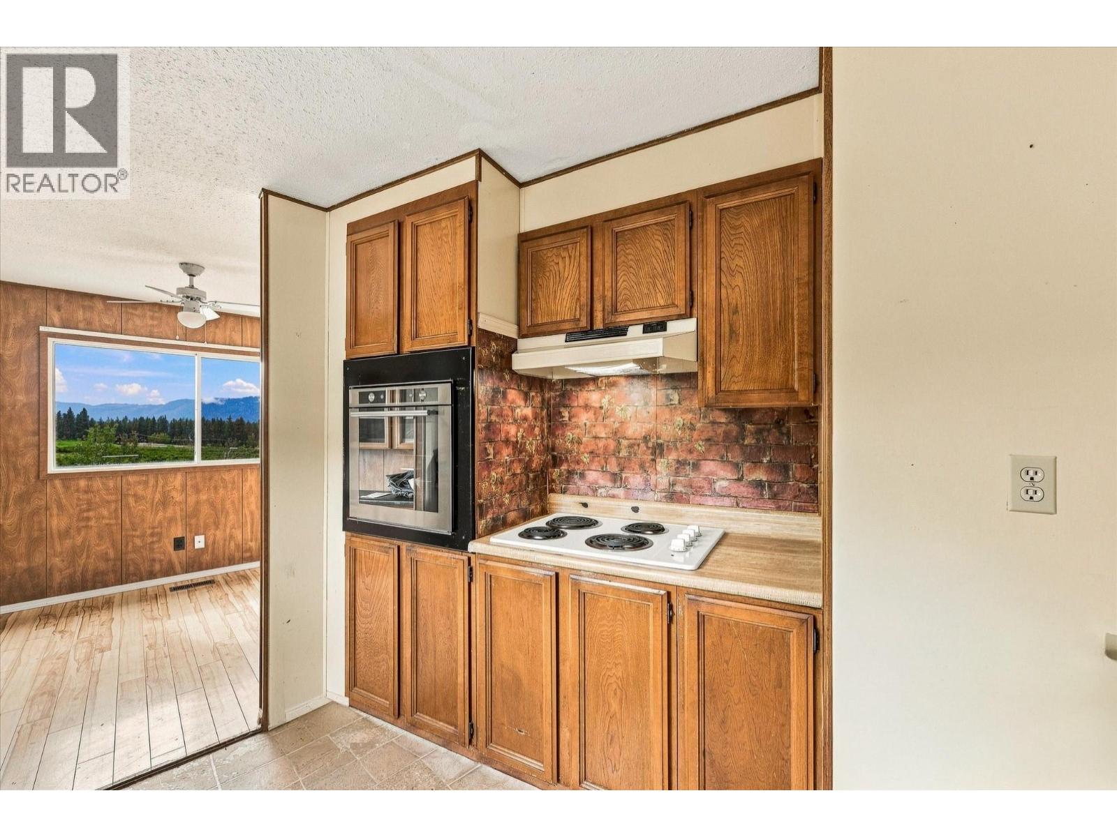 12891 Trewhitt Road, Kelowna, British Columbia  V4V 2A4 - Photo 14 - 10400341