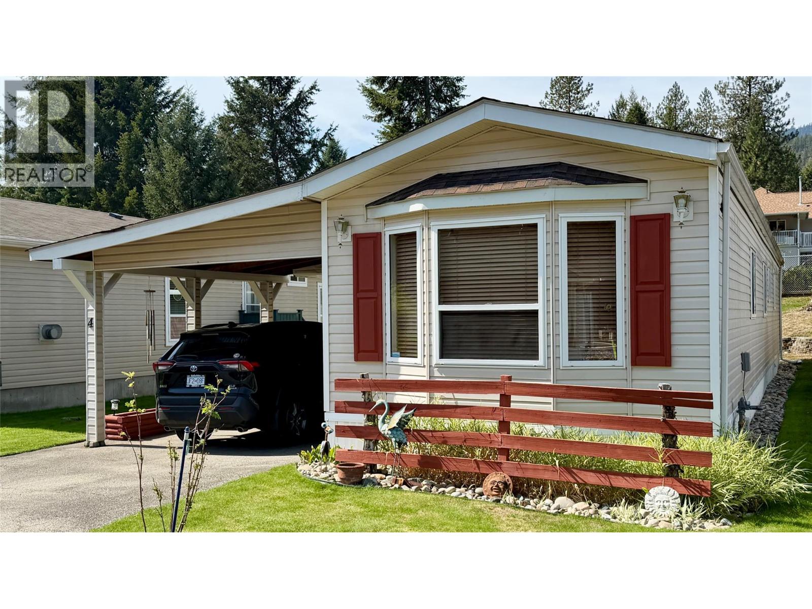 1500 Neimi Road Unit# 4, Christina Lake, British Columbia  V0H 1E1 - Photo 1 - 10400475