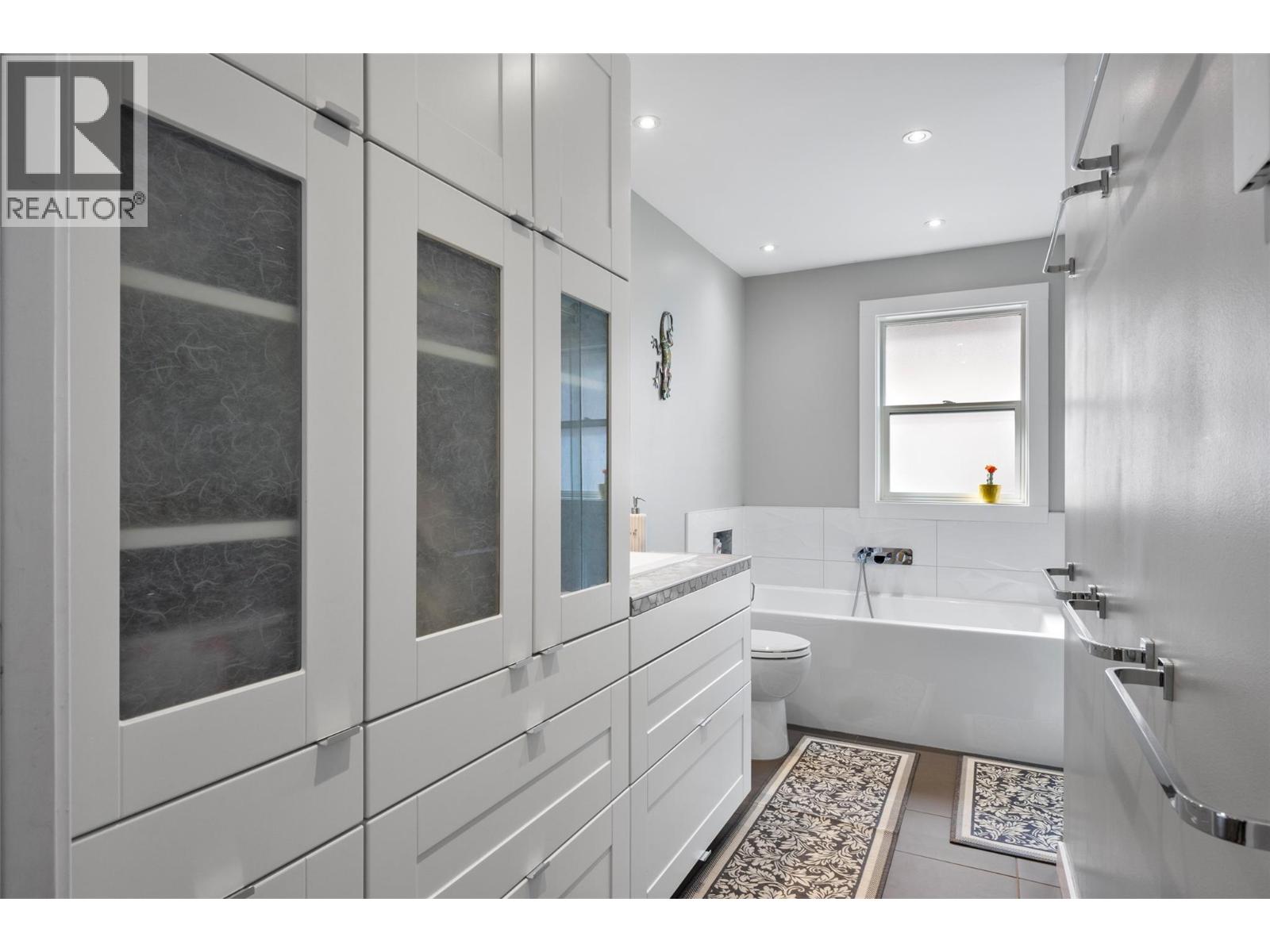 420 Gleneagles Drive, Kamloops, British Columbia  v1e 1z4 - Photo 32 - 10400364