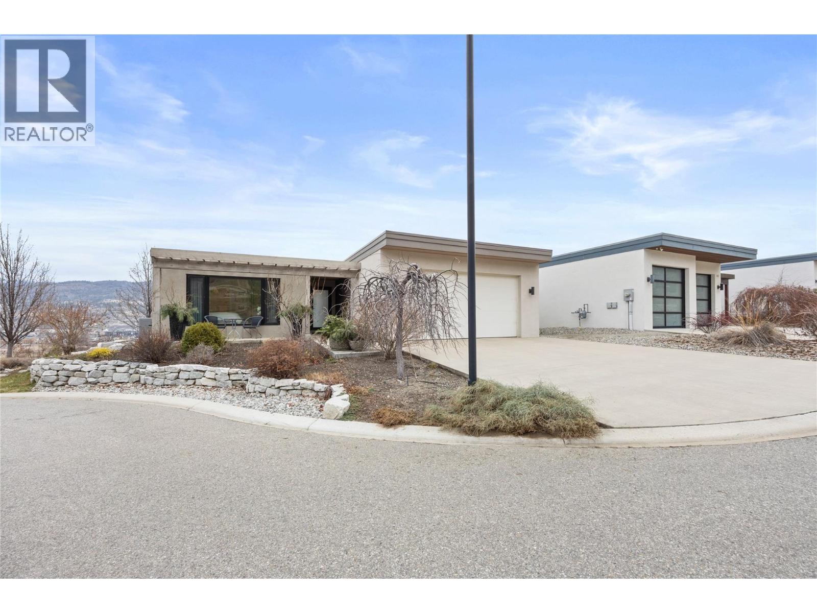143 View Lane, Penticton, British Columbia  V2A 0A6 - Photo 1 - 10400029