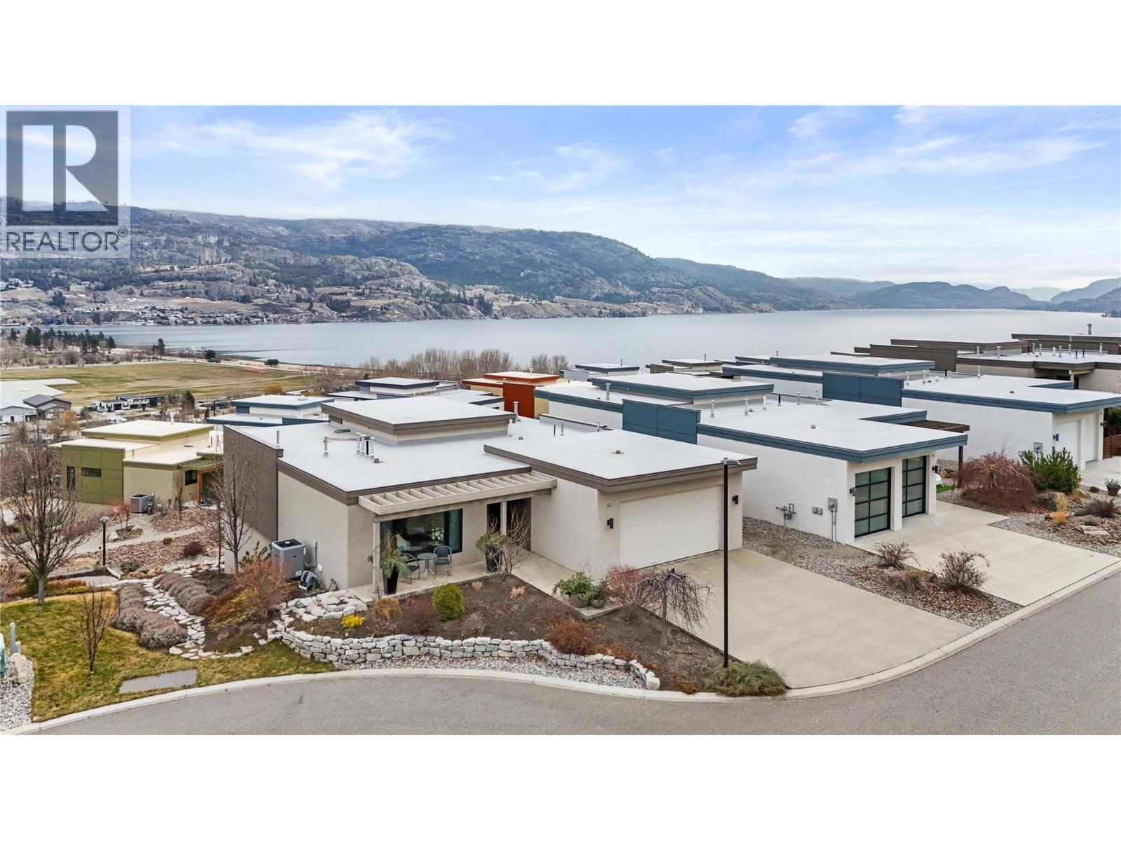 143 View Lane, Penticton, British Columbia  V2A 0A6 - Photo 2 - 10400029