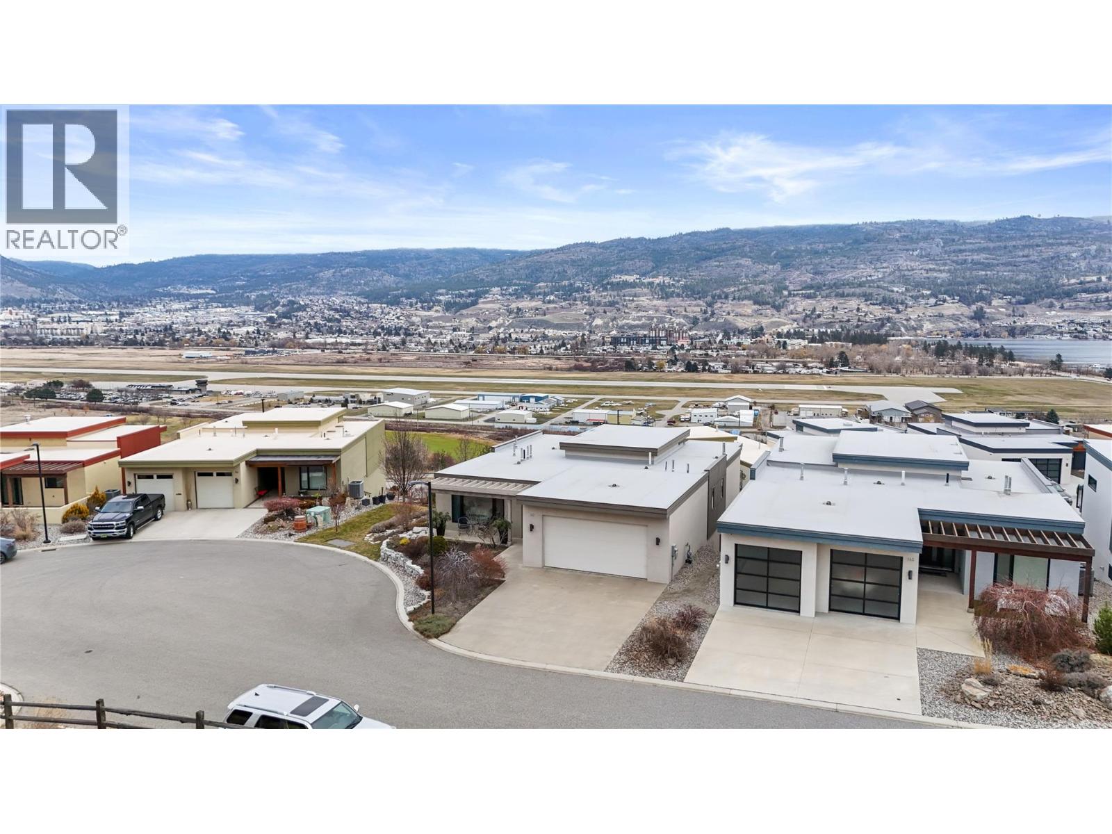143 View Lane, Penticton, British Columbia  V2A 0A6 - Photo 3 - 10400029