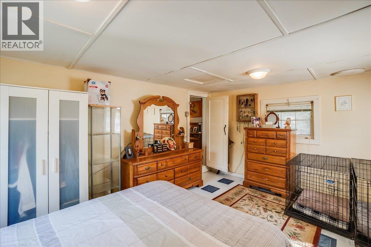 262 2nd Avenue, Procter, British Columbia  V1L 0B7 - Photo 24 - 10393559