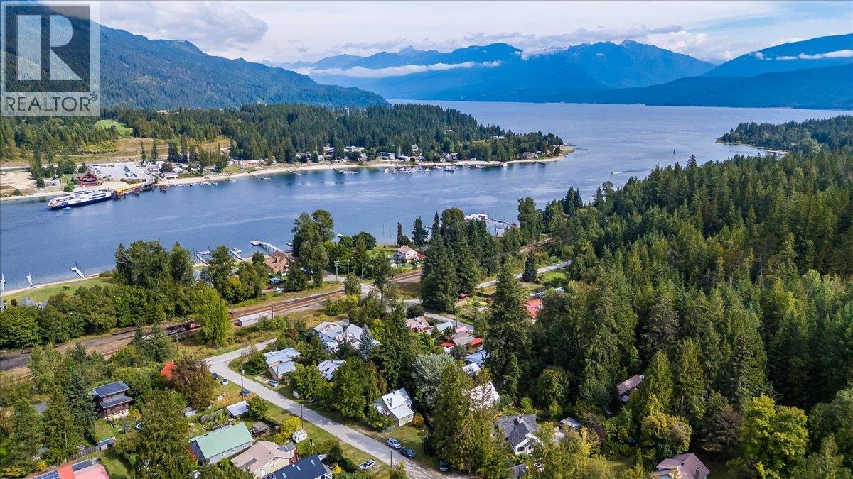 262 2nd Avenue, Procter, British Columbia  V1L 0B7 - Photo 25 - 10393559