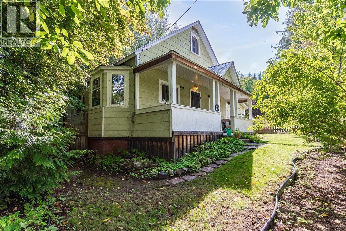 262 2nd Avenue, Procter, British Columbia  V1L 0B7 - Photo 35 - 10393559