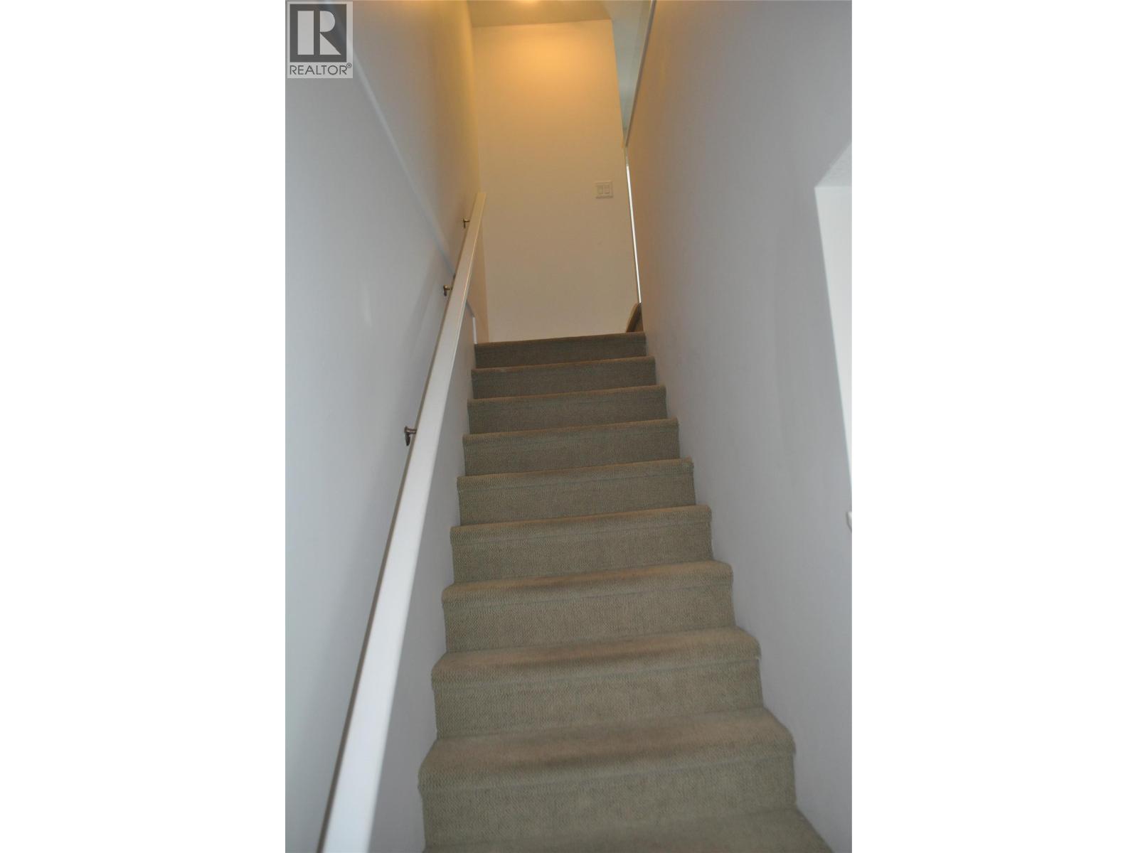 601 Boynton Place, Kelowna, British Columbia  V1V 3B5 - Photo 8 - 10399708