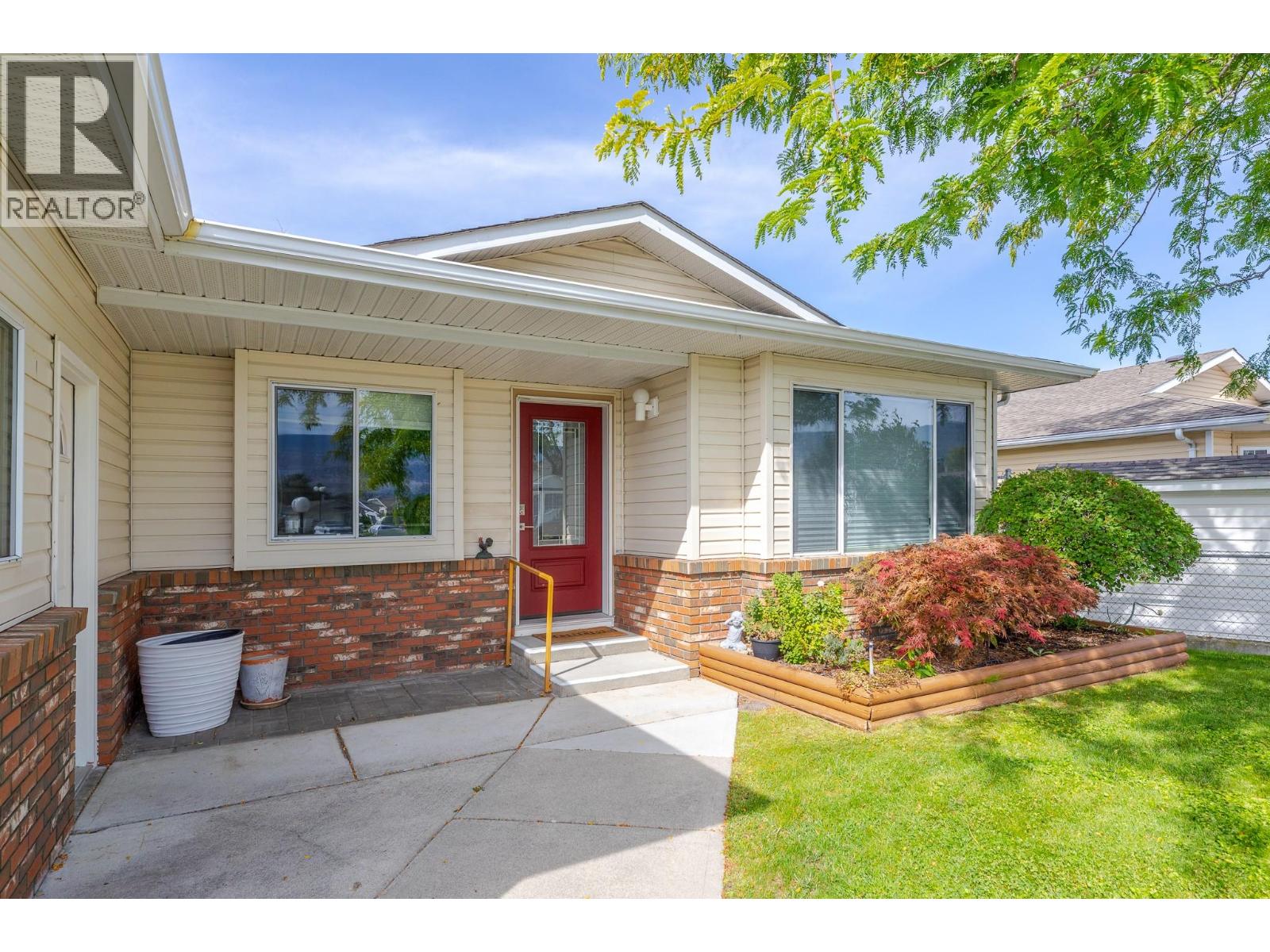 124 Heron Drive, Penticton, British Columbia  V2A 8K6 - Photo 4 - 10400232