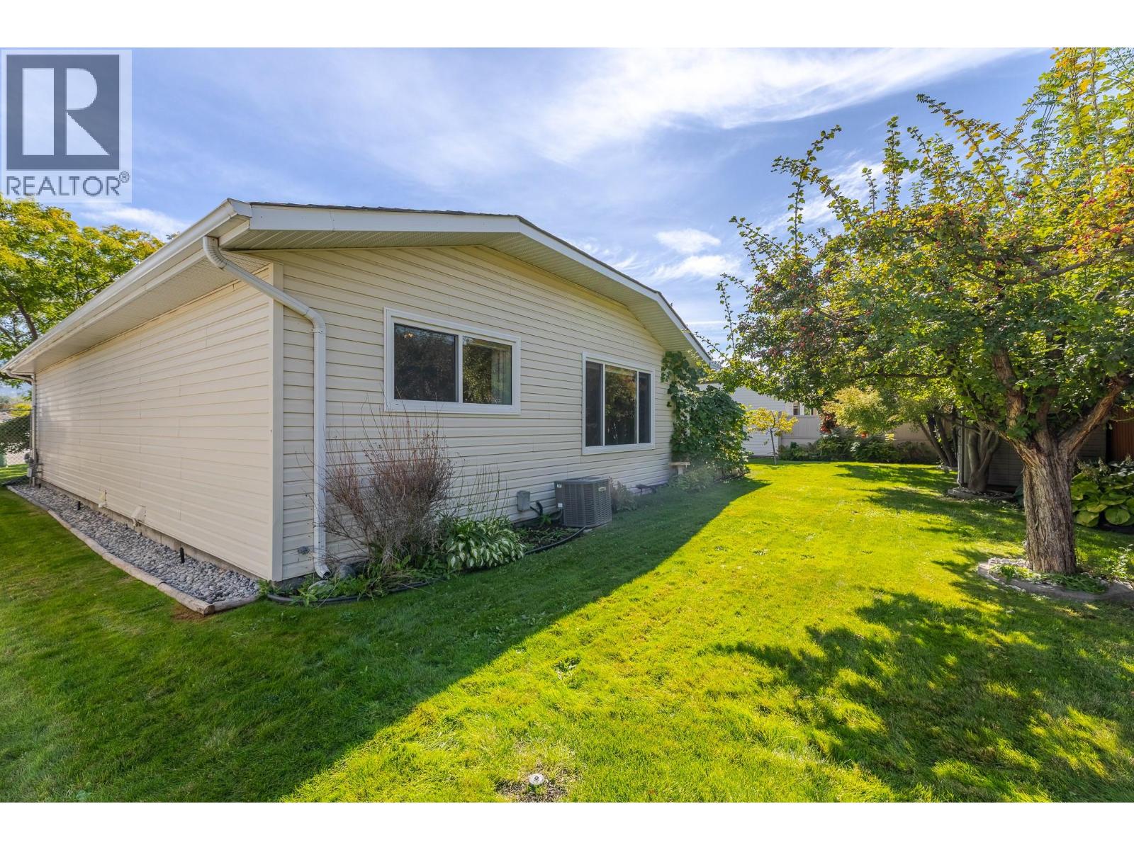 124 Heron Drive, Penticton, British Columbia  V2A 8K6 - Photo 42 - 10400232