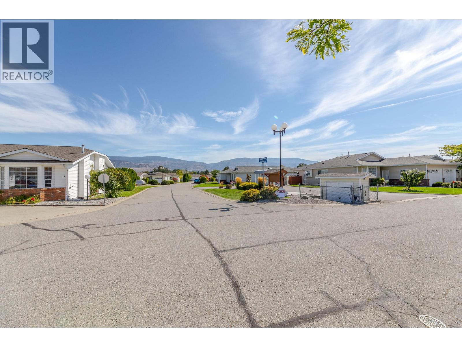 124 Heron Drive, Penticton, British Columbia  V2A 8K6 - Photo 46 - 10400232