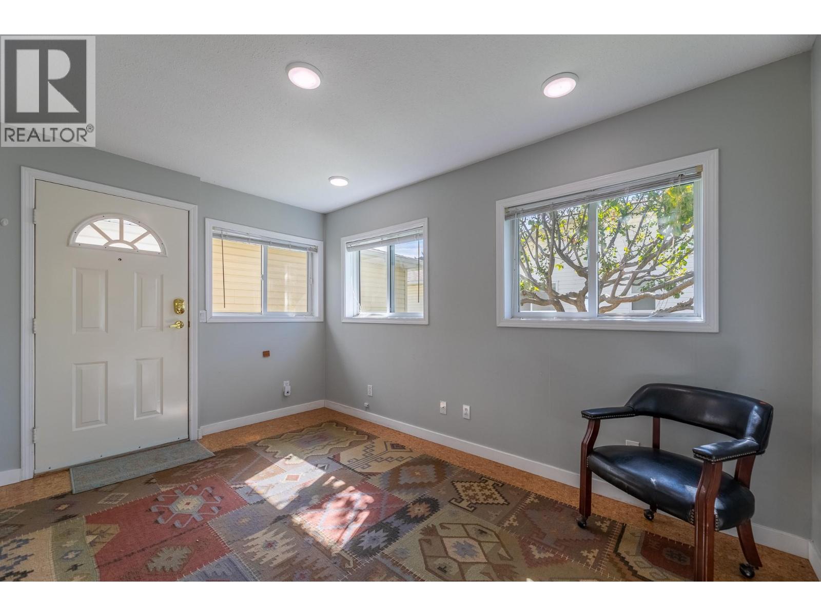 124 Heron Drive, Penticton, British Columbia  V2A 8K6 - Photo 8 - 10400232