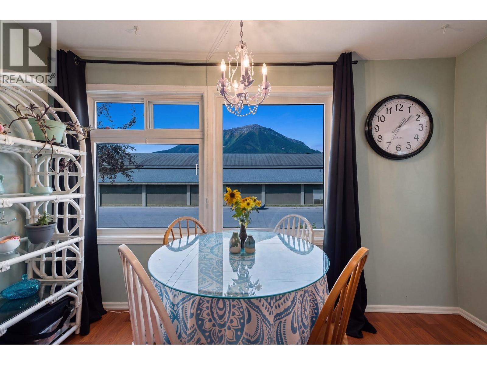 1052 6th Avenue, Fernie, British Columbia  V0B 1M0 - Photo 12 - 10399231