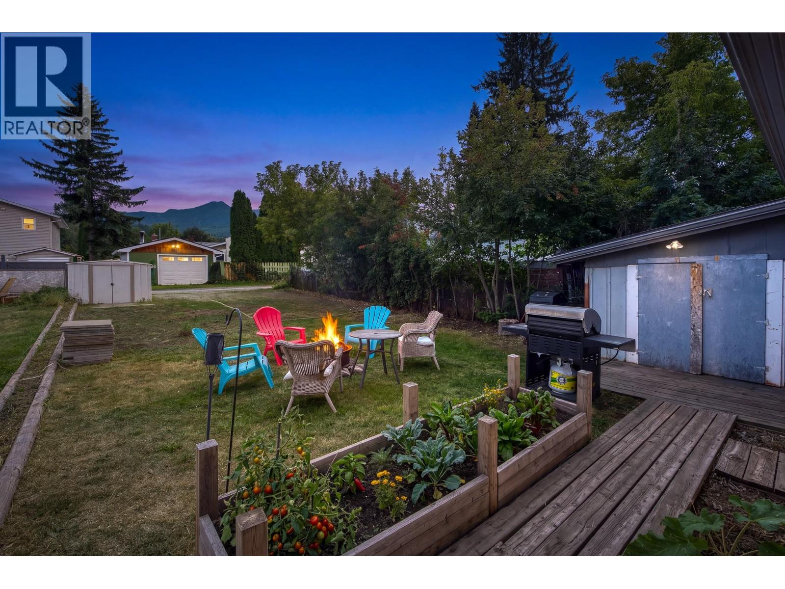 1052 6th Avenue, Fernie, British Columbia  V0B 1M0 - Photo 41 - 10399231
