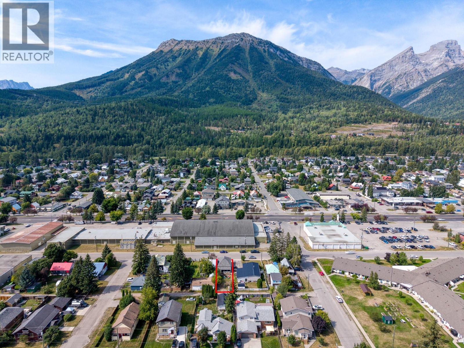 1052 6th Avenue, Fernie, British Columbia  V0B 1M0 - Photo 57 - 10399231