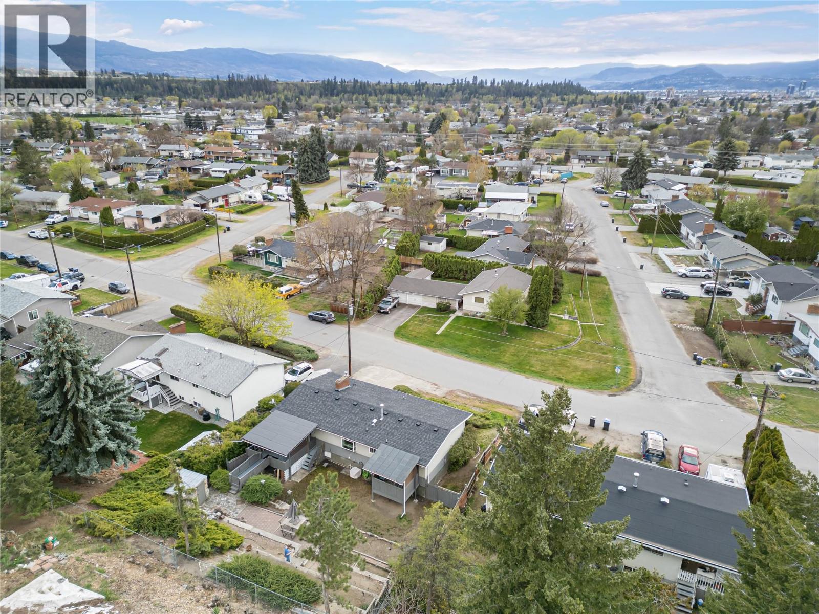 285 Dell Road, Kelowna, British Columbia  V1X 3P5 - Photo 3 - 10400436
