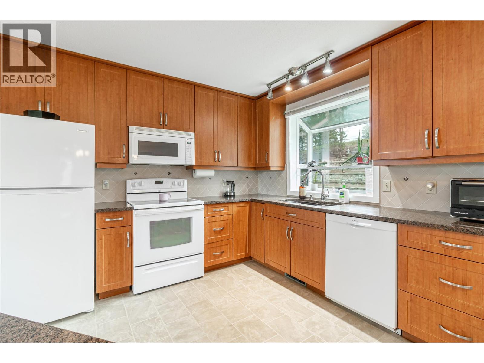 285 Dell Road, Kelowna, British Columbia  V1X 3P5 - Photo 7 - 10400436
