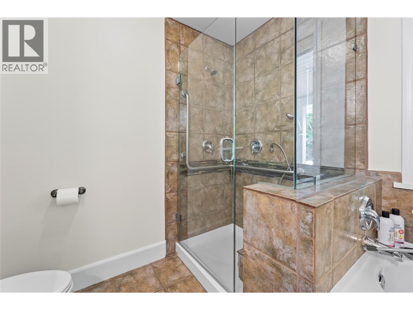 7231 52 Street Ne, Salmon Arm, British Columbia  V0E 1K0 - Photo 21 - 10400128