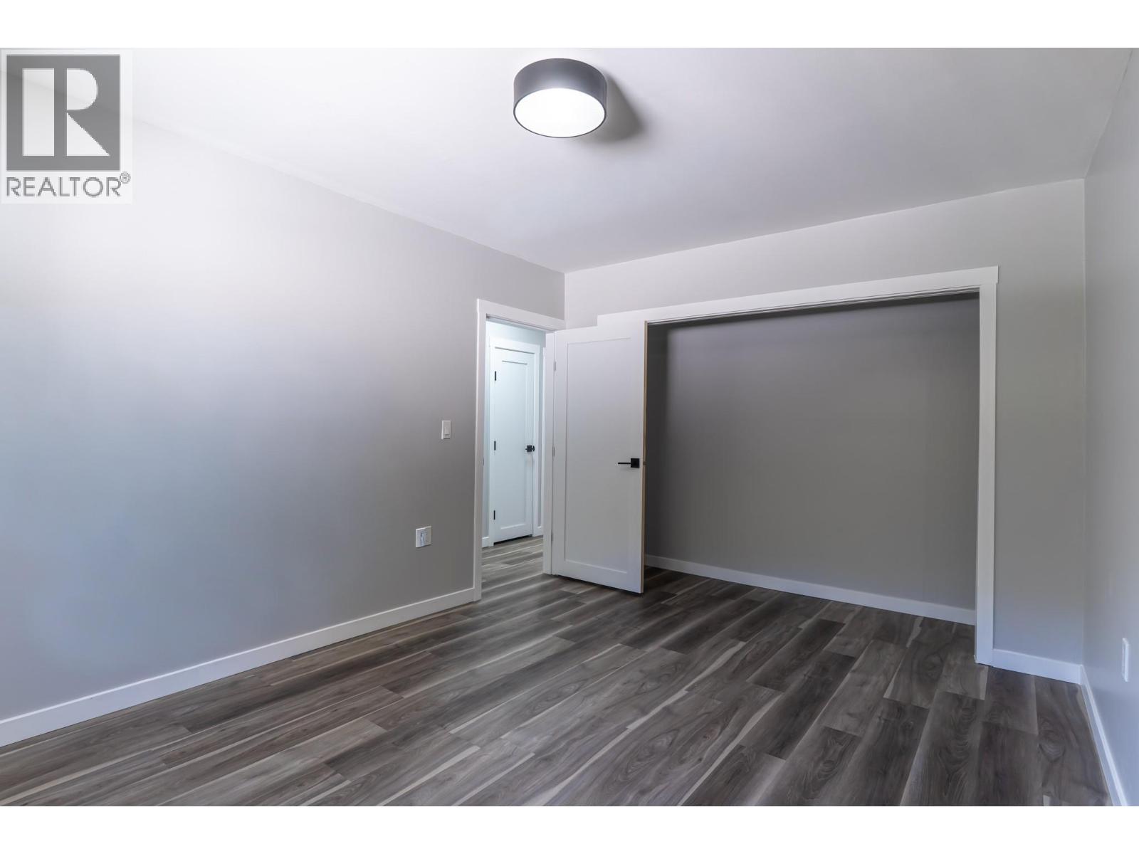 2323 Vale Avenue, Lumby, British Columbia  V0E 2G0 - Photo 34 - 10400096