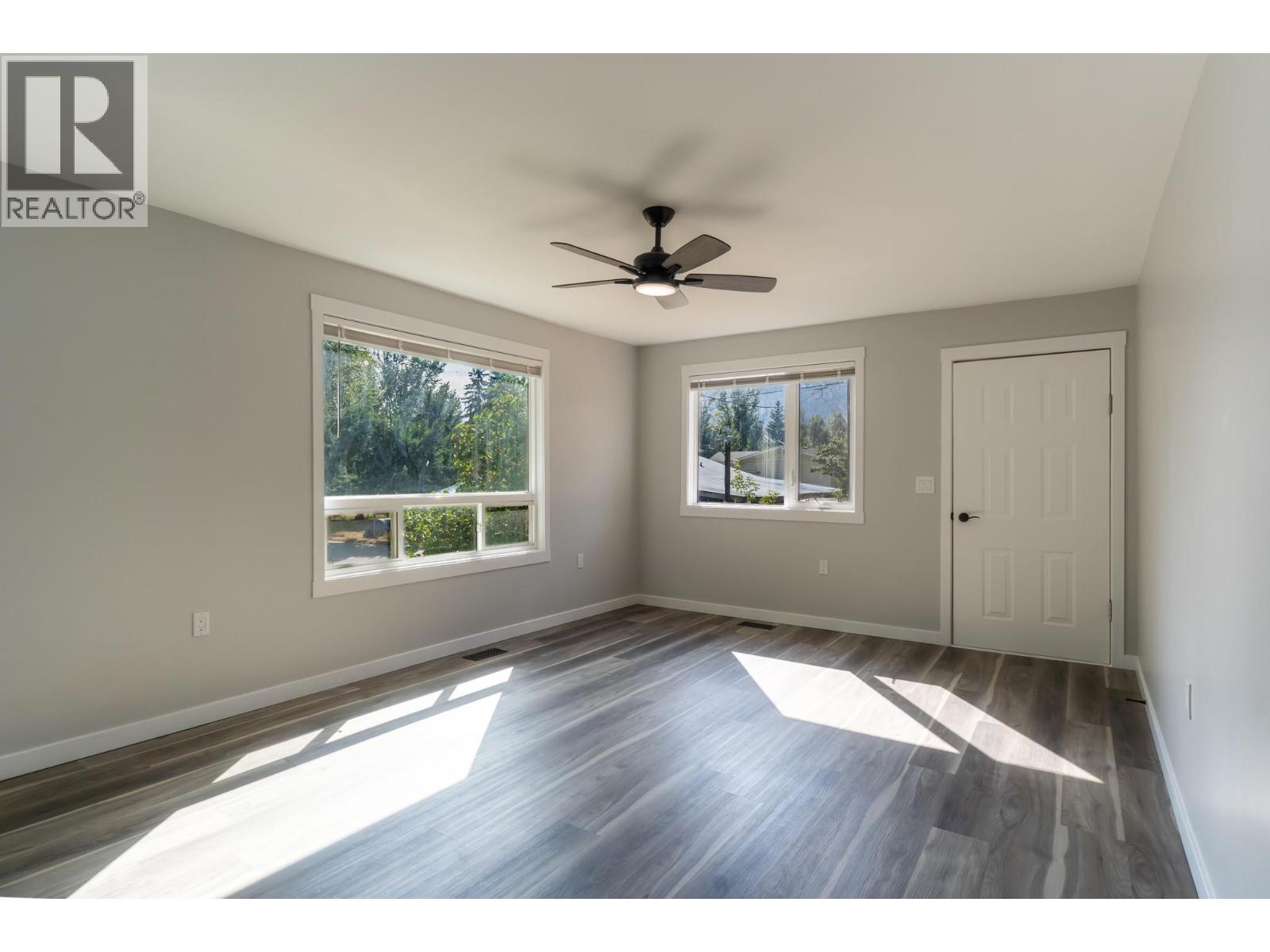 2323 Vale Avenue, Lumby, British Columbia  V0E 2G0 - Photo 4 - 10400096