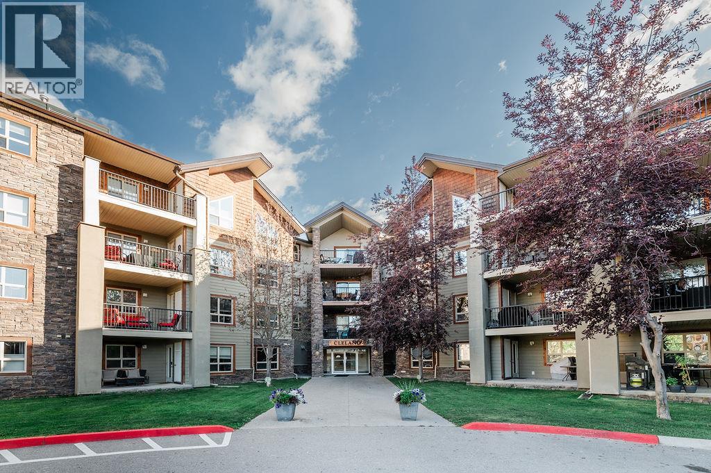 205 Third Avenue Unit# 2307, Invermere, British Columbia  V0A 1K7 - Photo 1 - 10400413
