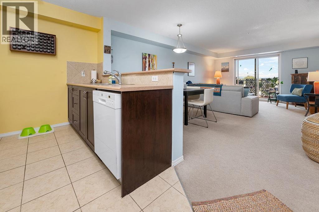 205 Third Avenue Unit# 2307, Invermere, British Columbia  V0A 1K7 - Photo 3 - 10400413