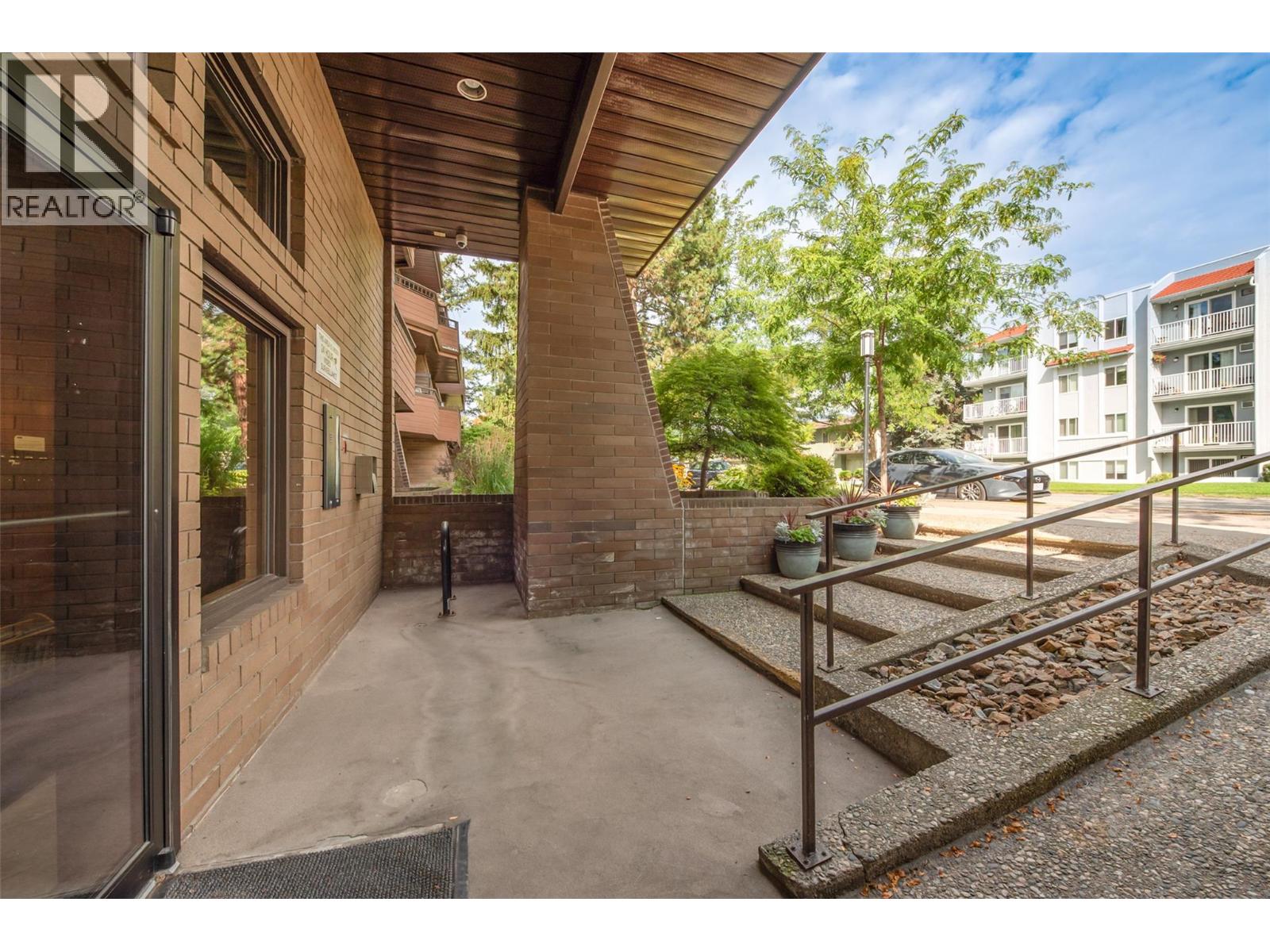 983 Bernard Avenue Unit# 206, Kelowna, British Columbia  V1Y 6P7 - Photo 15 - 10400412