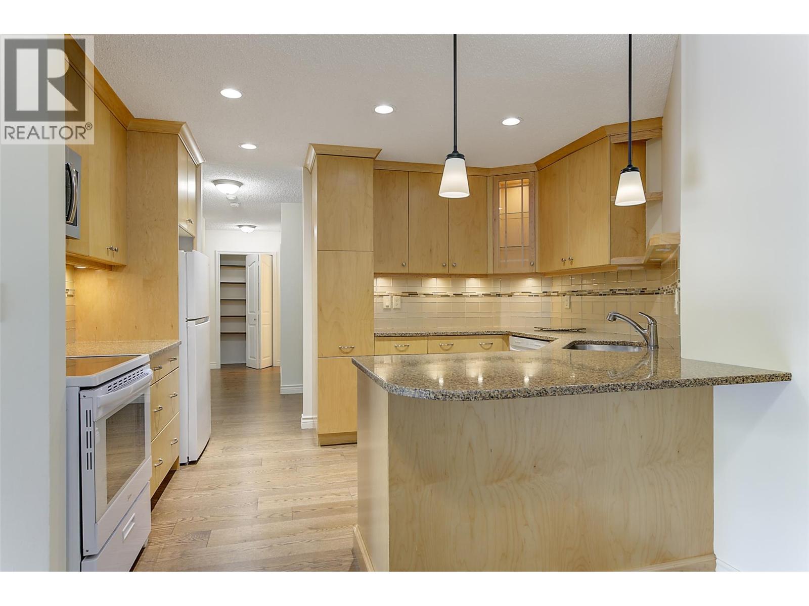 983 Bernard Avenue Unit# 206, Kelowna, British Columbia  V1Y 6P7 - Photo 25 - 10400412