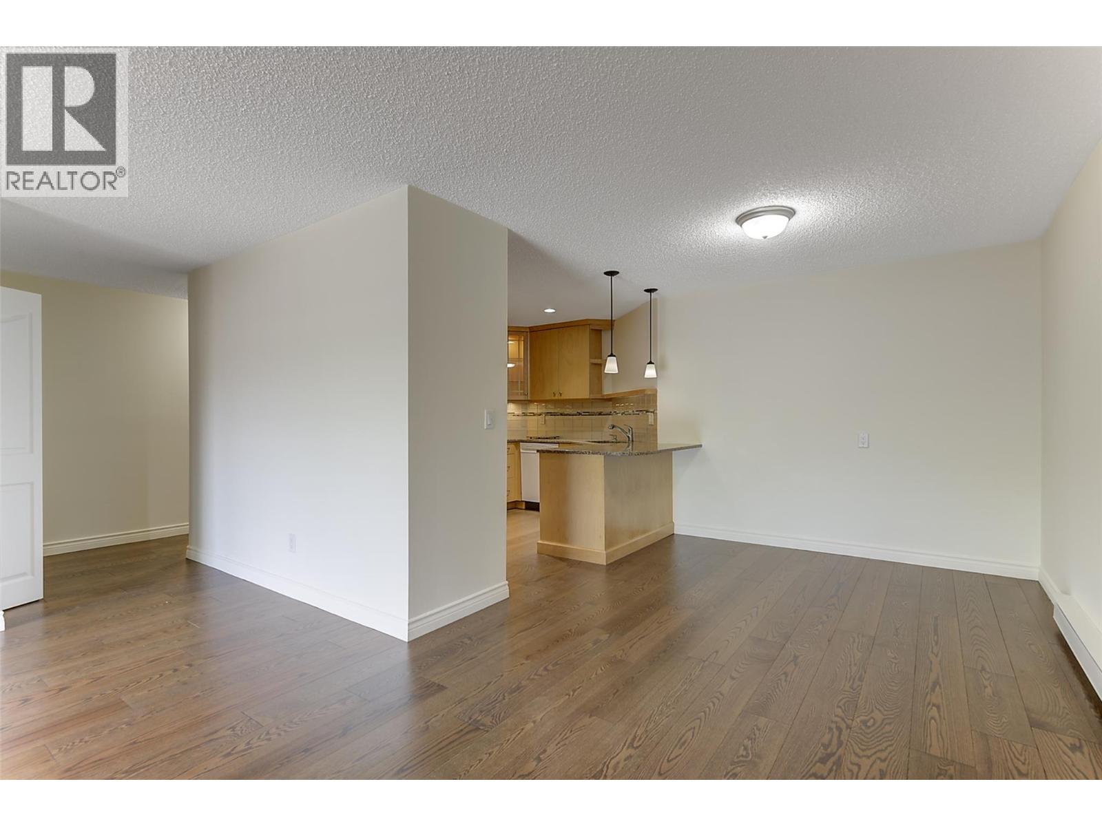 983 Bernard Avenue Unit# 206, Kelowna, British Columbia  V1Y 6P7 - Photo 8 - 10400412